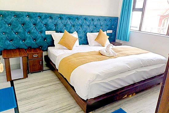 shared or private rooms (PIYF)